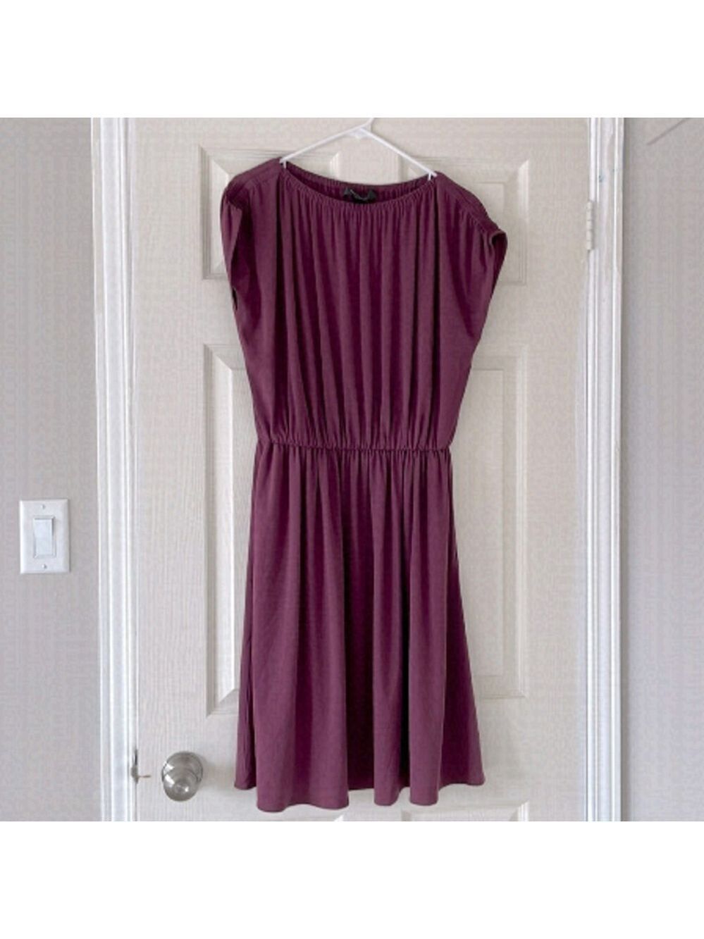 St John Casual Sleeveless Plum Coloured Dress Size 2
